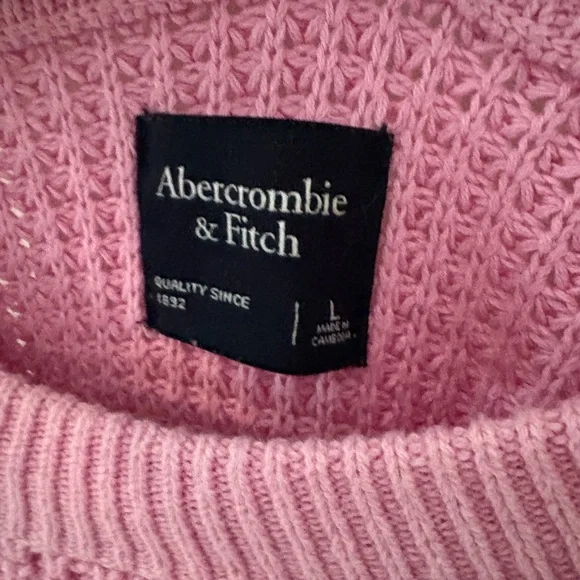 A&F Men’s Pink Sweater - Picture 2 of 2